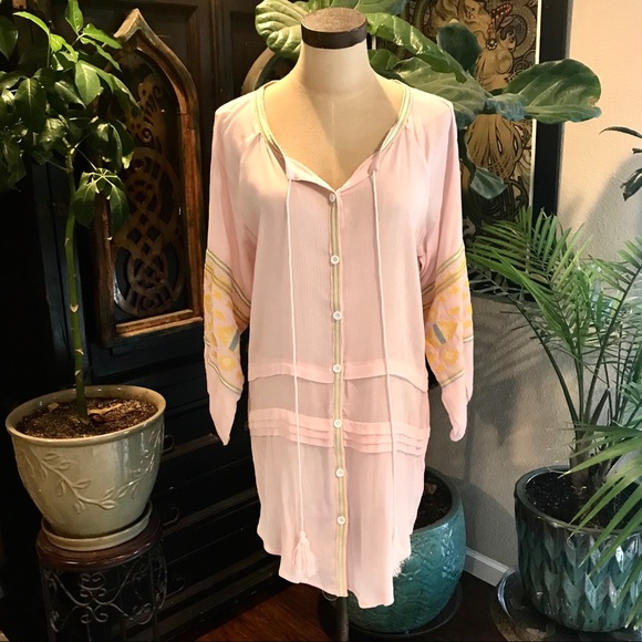 Lilou soft pink boho tribal embroidered button top - Picture 3 of 8